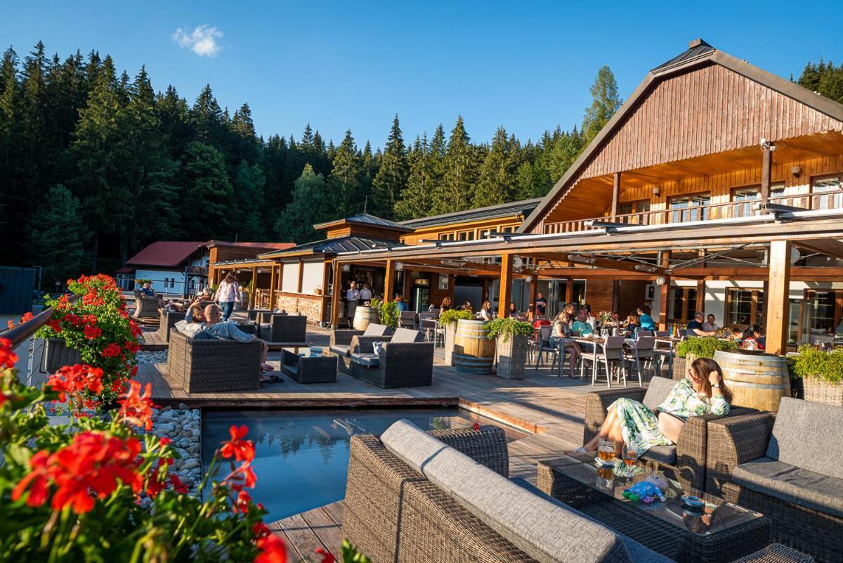 Wellness Hotel Horal, Velké Karlovice Exterior photo