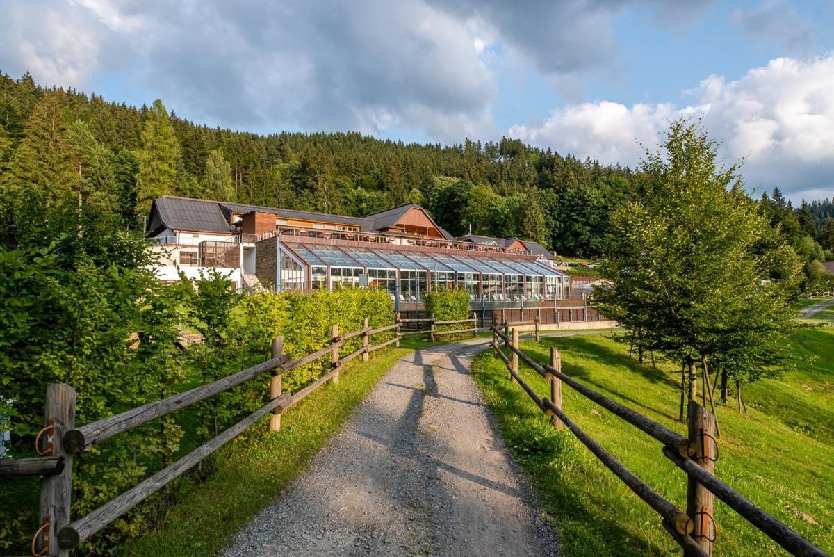 Wellness Hotel Horal, Velké Karlovice Exterior photo