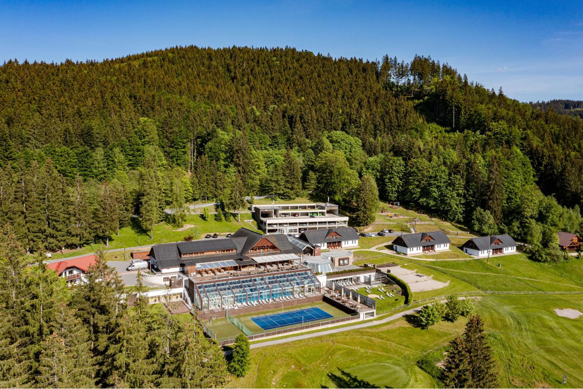 Wellness Hotel Horal, Velké Karlovice Exterior photo